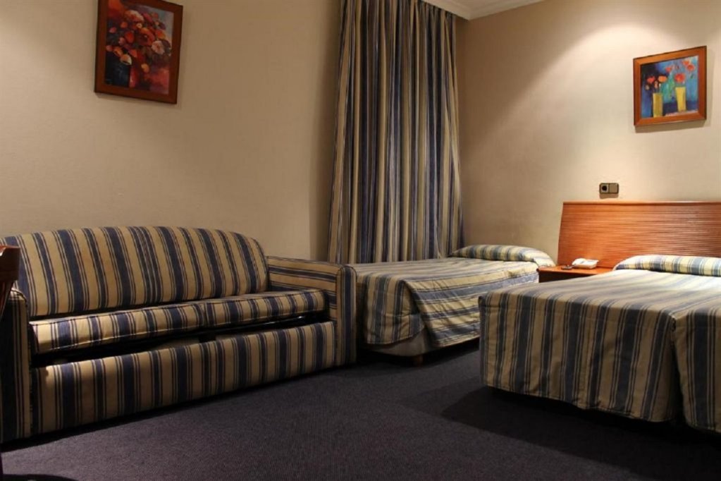 Фото Ramblas Hotel Barcelona