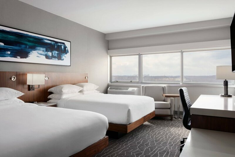 Гостиница Delta Hotels by Marriott Chicago Willowbrook