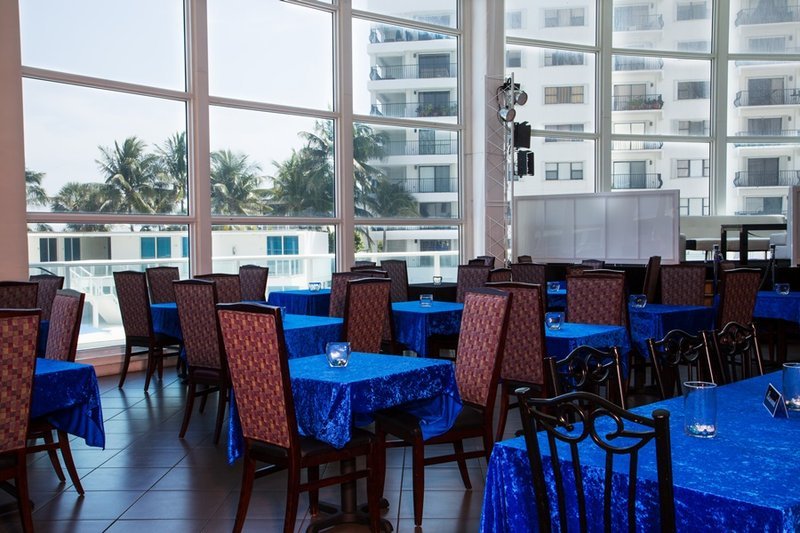 Фото Miami Beach Castle by the Ocean