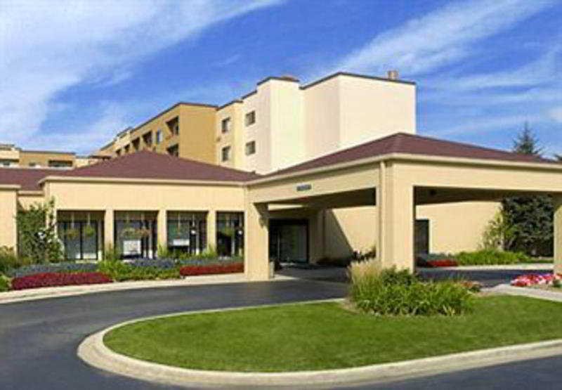 Фото Courtyard by Marriott Chicago O'Hare