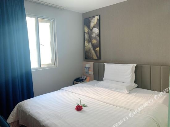 Фото 7 Days Inn Bayi Square Second Branch