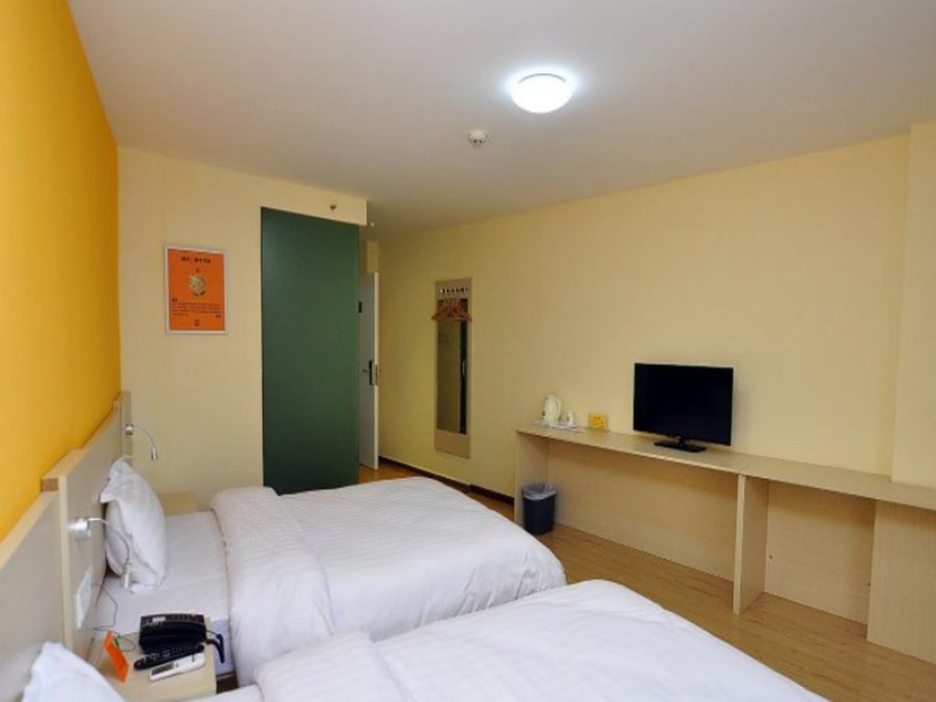 Фото 7 Days Inn Yuxi Mingzhu Road Branch