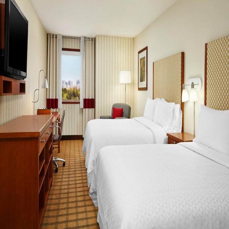 Фото Four Points by Sheraton Edmonton South