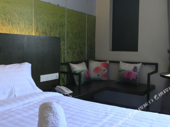 Фото VI Boutique Hotel