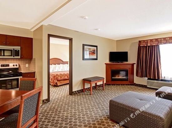 Фото Canalta Rocky Mountain House