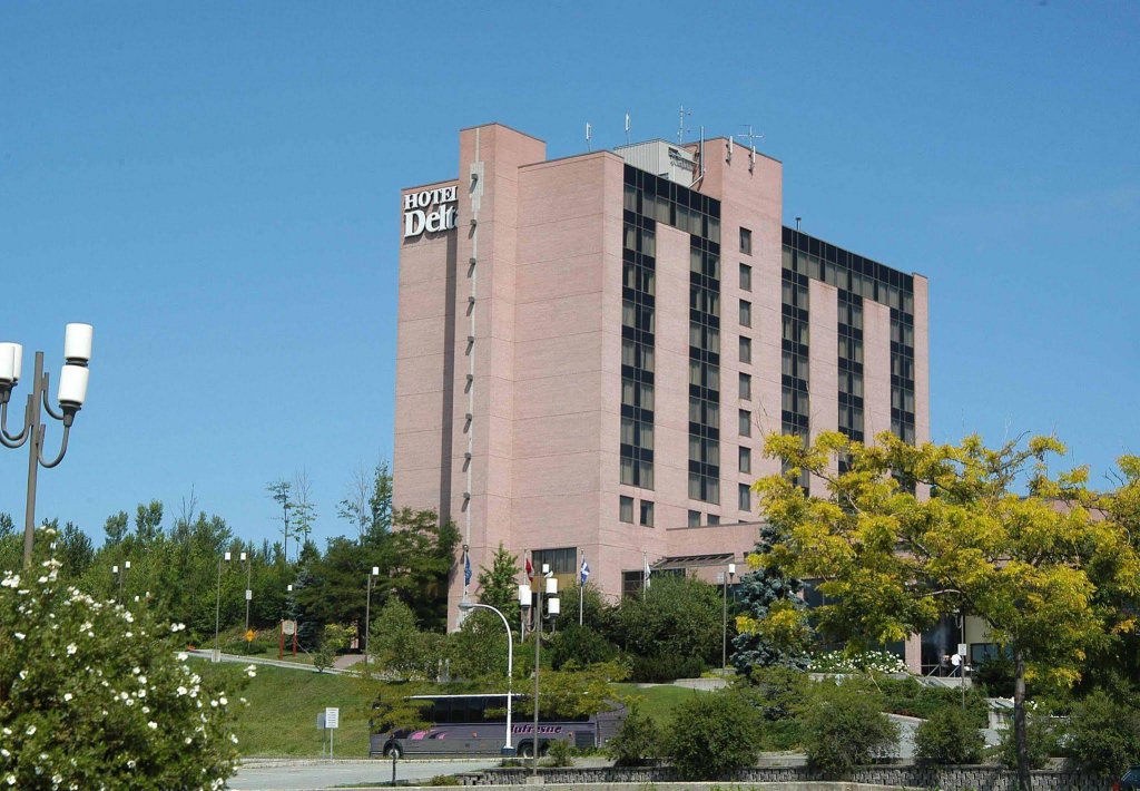 Фото Delta Hotels by Marriott Sherbrooke Conference Centre
