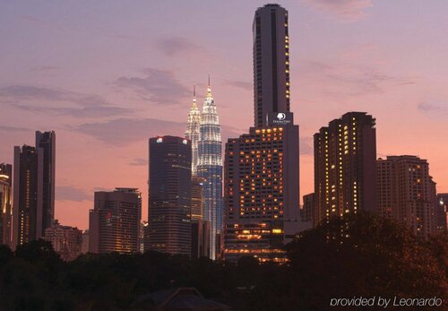 Гостиница DoubleTree by Hilton Kuala Lumpur в Куала-Лумпуре