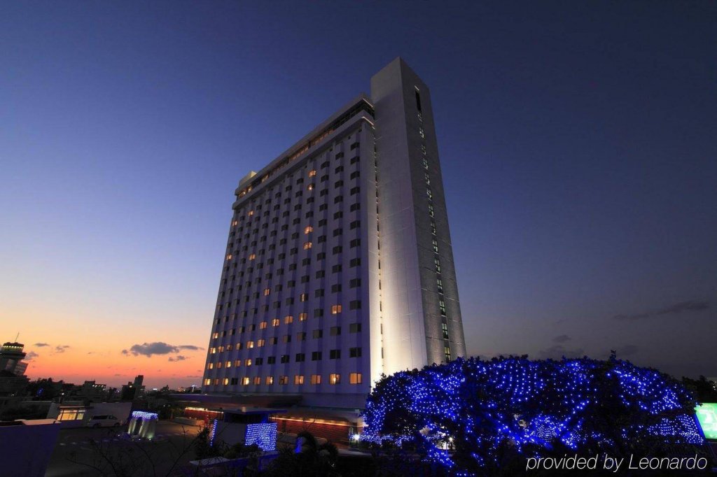 Фото DoubleTree by Hilton Hotel Naha Shuri Castle