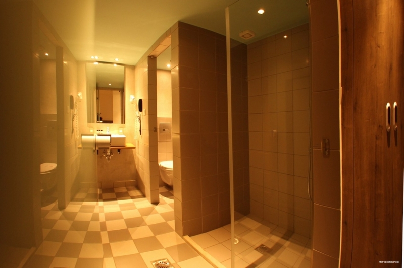 Фото Metropolitan Hotel