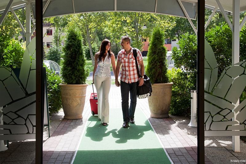 Фото Kristály Hotel