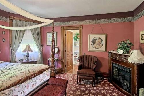 Hotel Grand Victorian B&b Inn, State of Michigan, photo