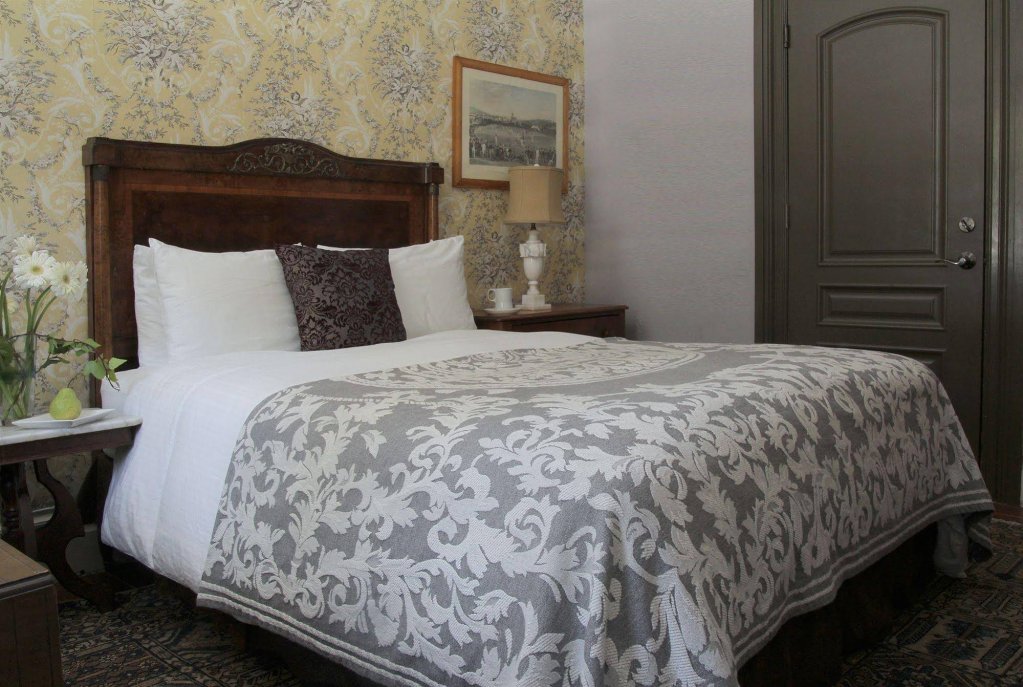 Фото Monte Cristo Bed and Breakfast