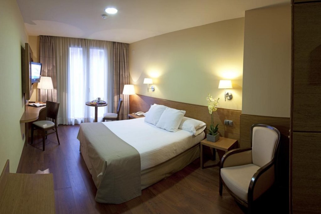 Фото Hotel Sterling