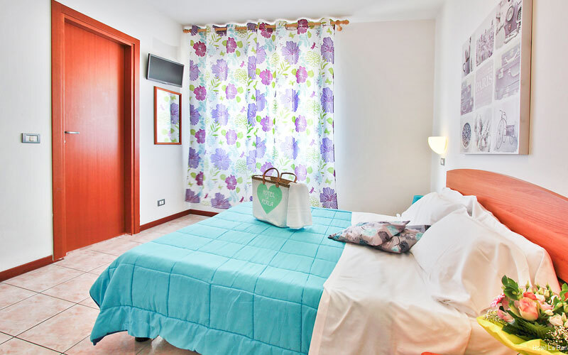 Фото Hotel La Perla