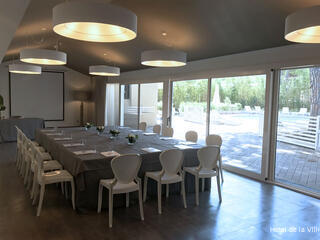 Фото Hotel De la Ville