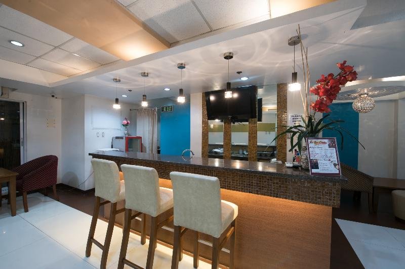 Фото Festive Hotel