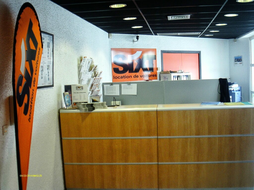 Trucks Sixt location de voitures, Perpignan, photo