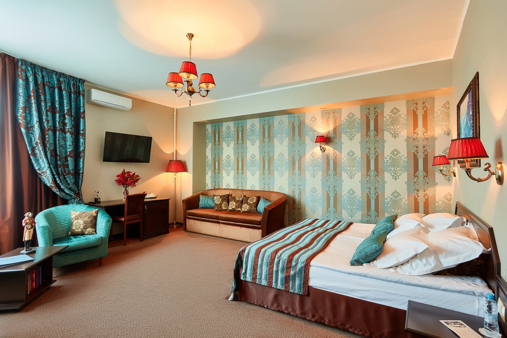 Фото Граф Толстой