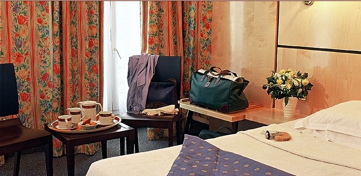 Фото Hotel Bonsoir Madame