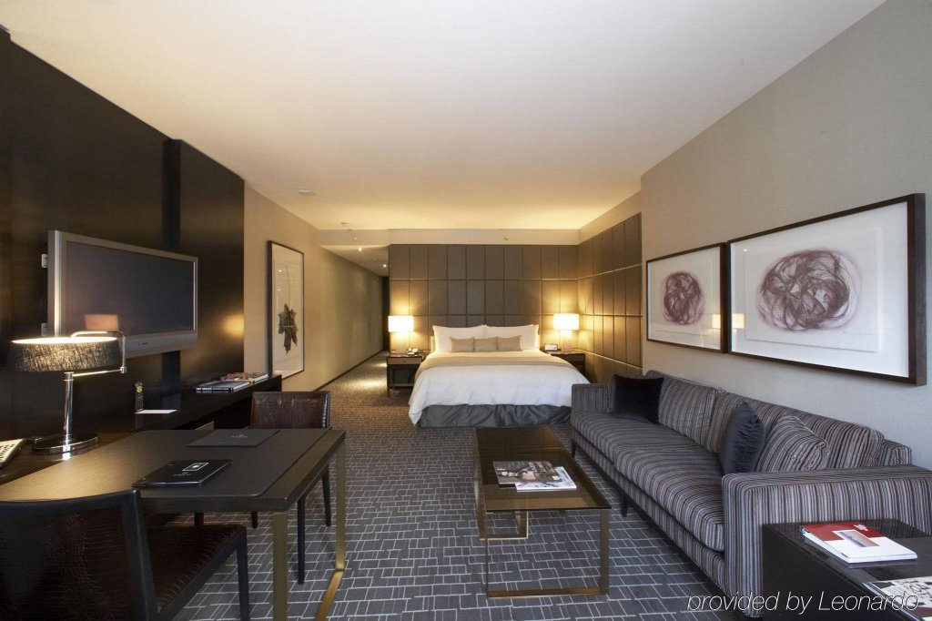 Фото The Hazelton Hotel