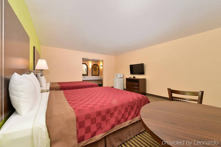 Фото Simple Rewards Inn