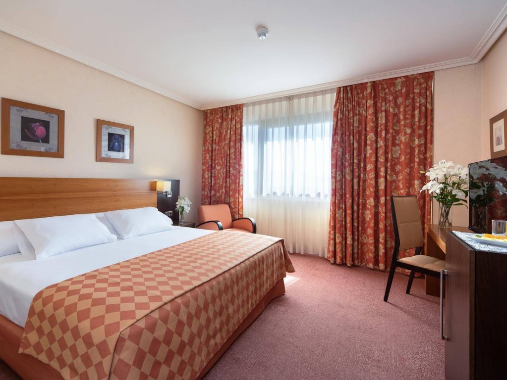 Фото Hotel Exe Getafe