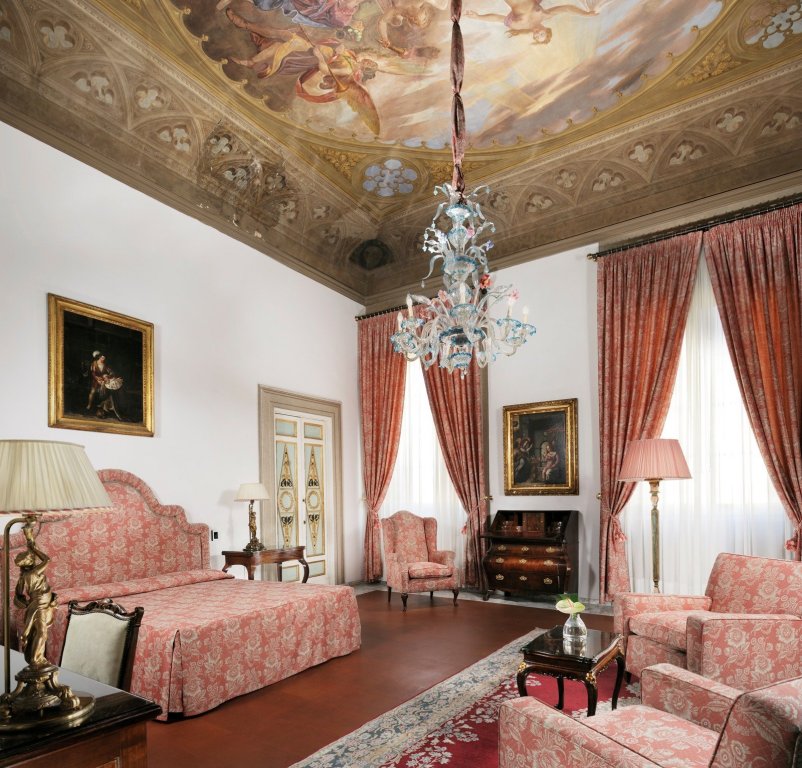 Фото Grand Hotel Minerva