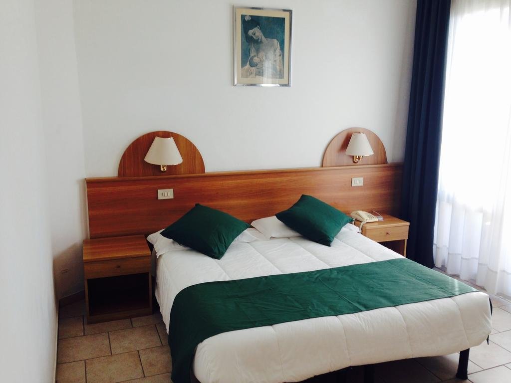 Фото Hotel Austria