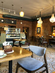 Testo (Tryokhsvyatskaya Street, 35), cafe