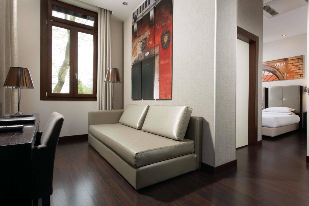 Фото Hotel Indigo Venice Sant'Elena