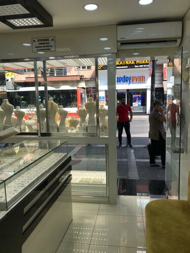 Halis Kuyumculuk Fotoğraf 2