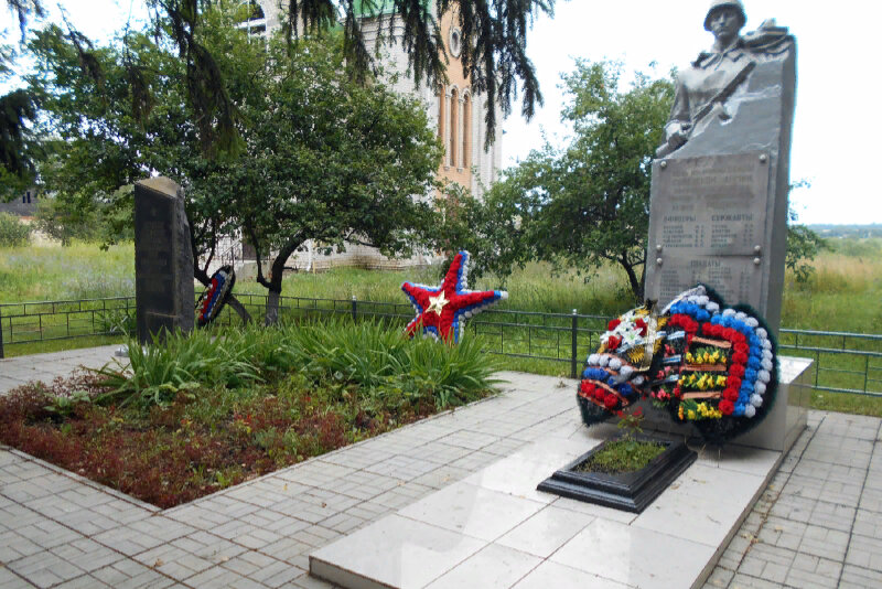 Monument, memorial Братская могила советских воинов, погибших в 1943 г., Oryol Oblast, photo