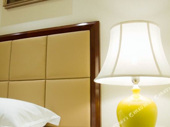 Фото Ramada Plaza Wuhan Optics Valley