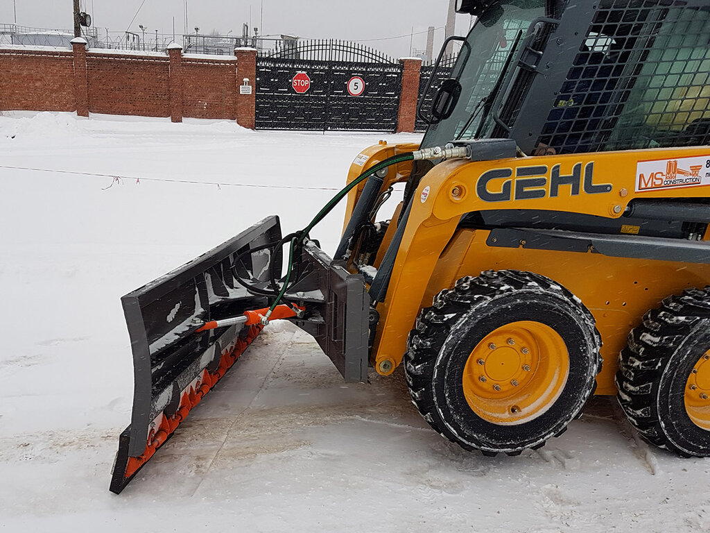 Аренда мини-погрузчика Bobcat 175 - СПЕЦТЕХНИКА-ИНФО