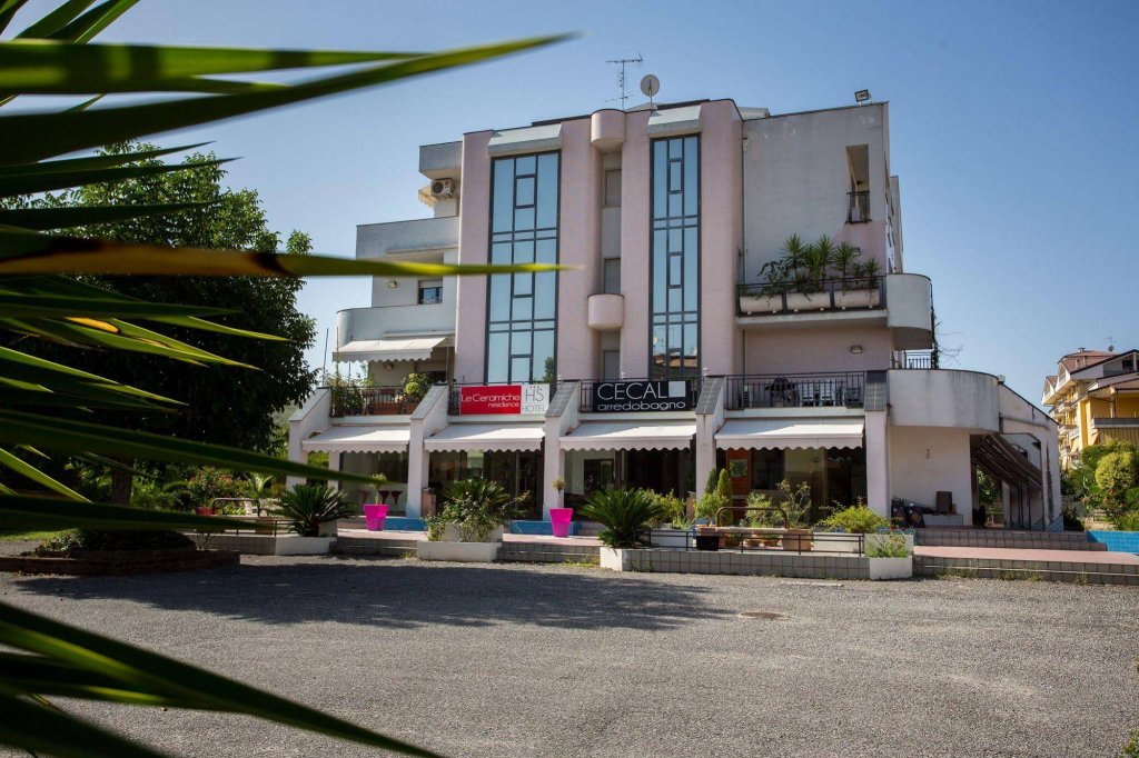 Фото Hotel Residence Le Ceramiche