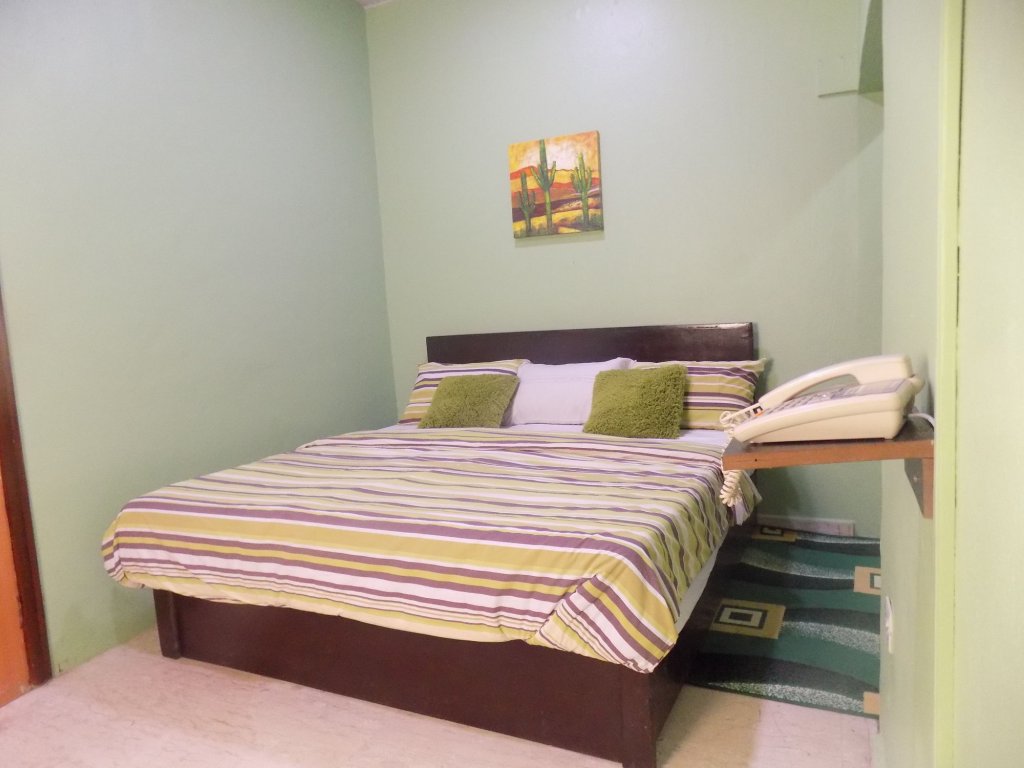 Фото Posh Apartments Bussiness Hotel