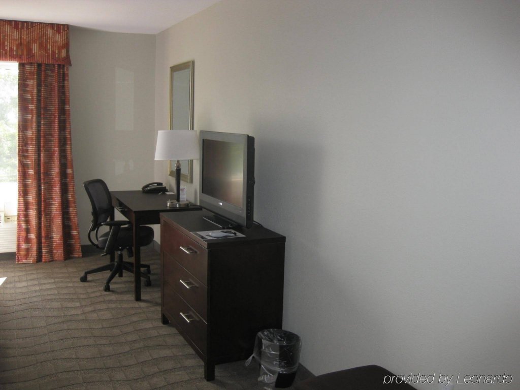 Фото Country Inn & Suites by Radisson, Dearborn, Mi