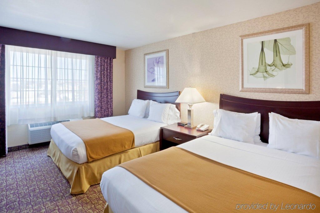 Фото Holiday Inn Express Spokane Downtown, an Ihg Hotel