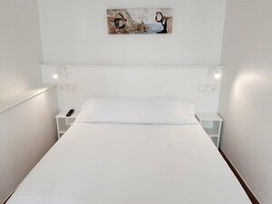 отель Pensión Régil