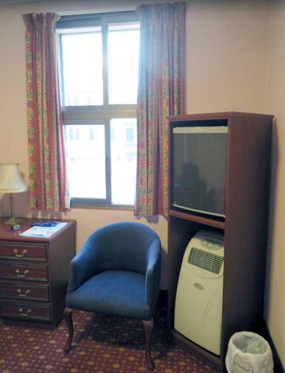 Фото Bristol Hotel