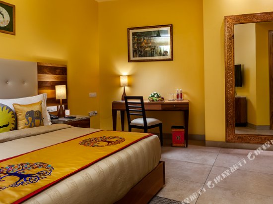 Фото JuSTa Sajjangarh Resort & SPA