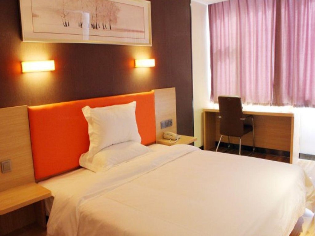 Фото 7 Days Premium Rongcheng Train Station Branch