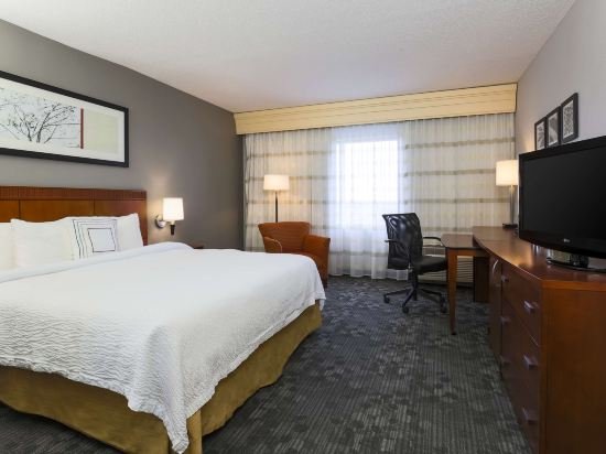 Фото Courtyard by Marriott Philadelphia Langhorne