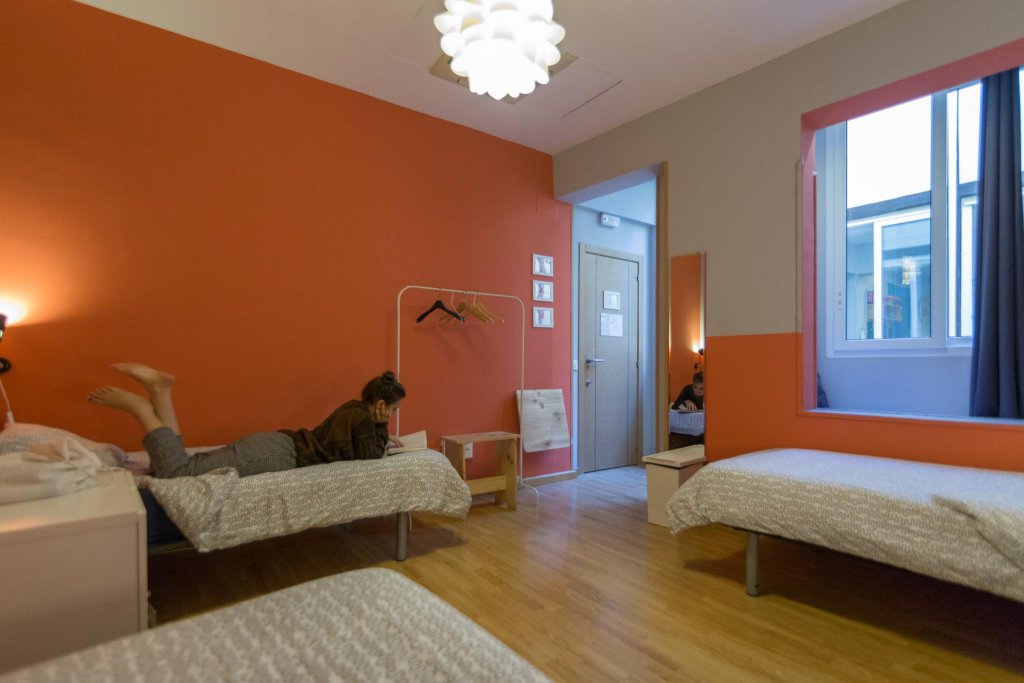 Фото Onefam Sungate Hostel Madrid