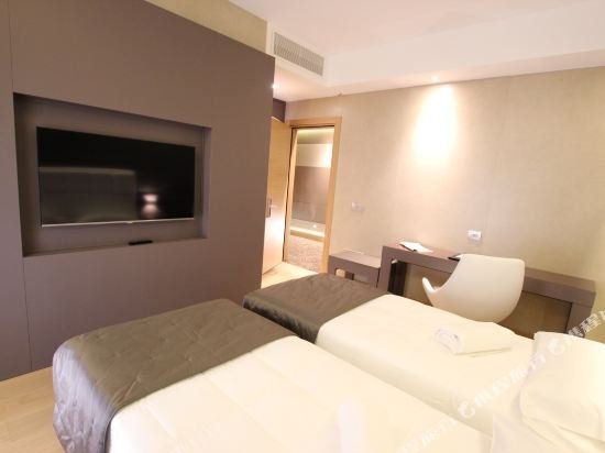 Фото Mokinba Hotels Baviera