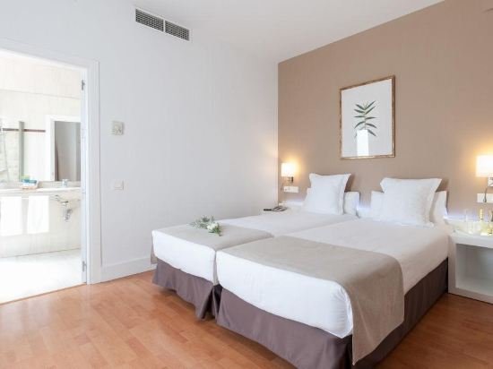 Фото Hotel Alcazar