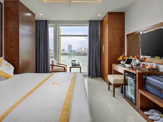 Фото Merry Hotel