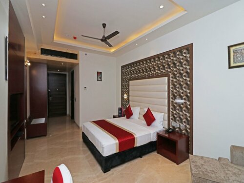 Гостиница Oyo 12464 Hotel C Pearls