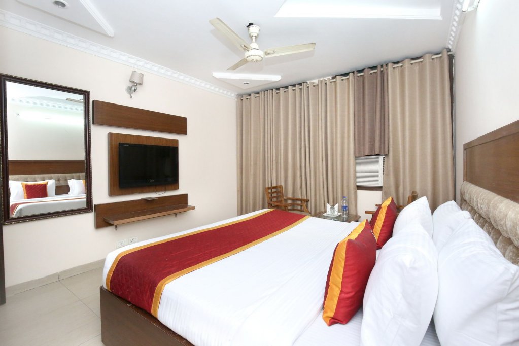 Фото Oyo 10386 Hotel Jimmy