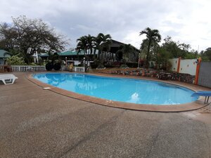 Oyo 565 Hillside Resort